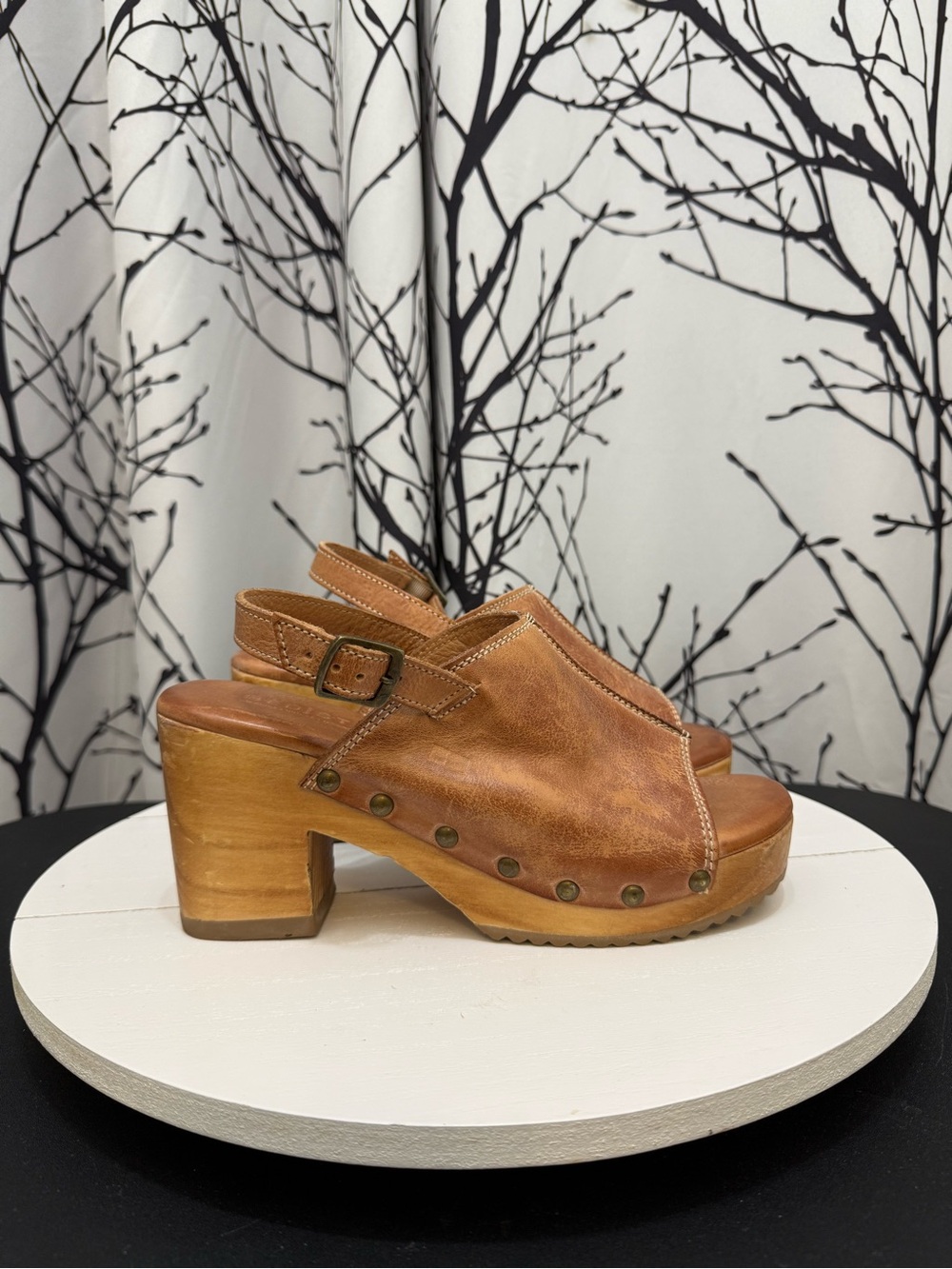 BED STU Marie Sandals Women’s 8 Leather Wood